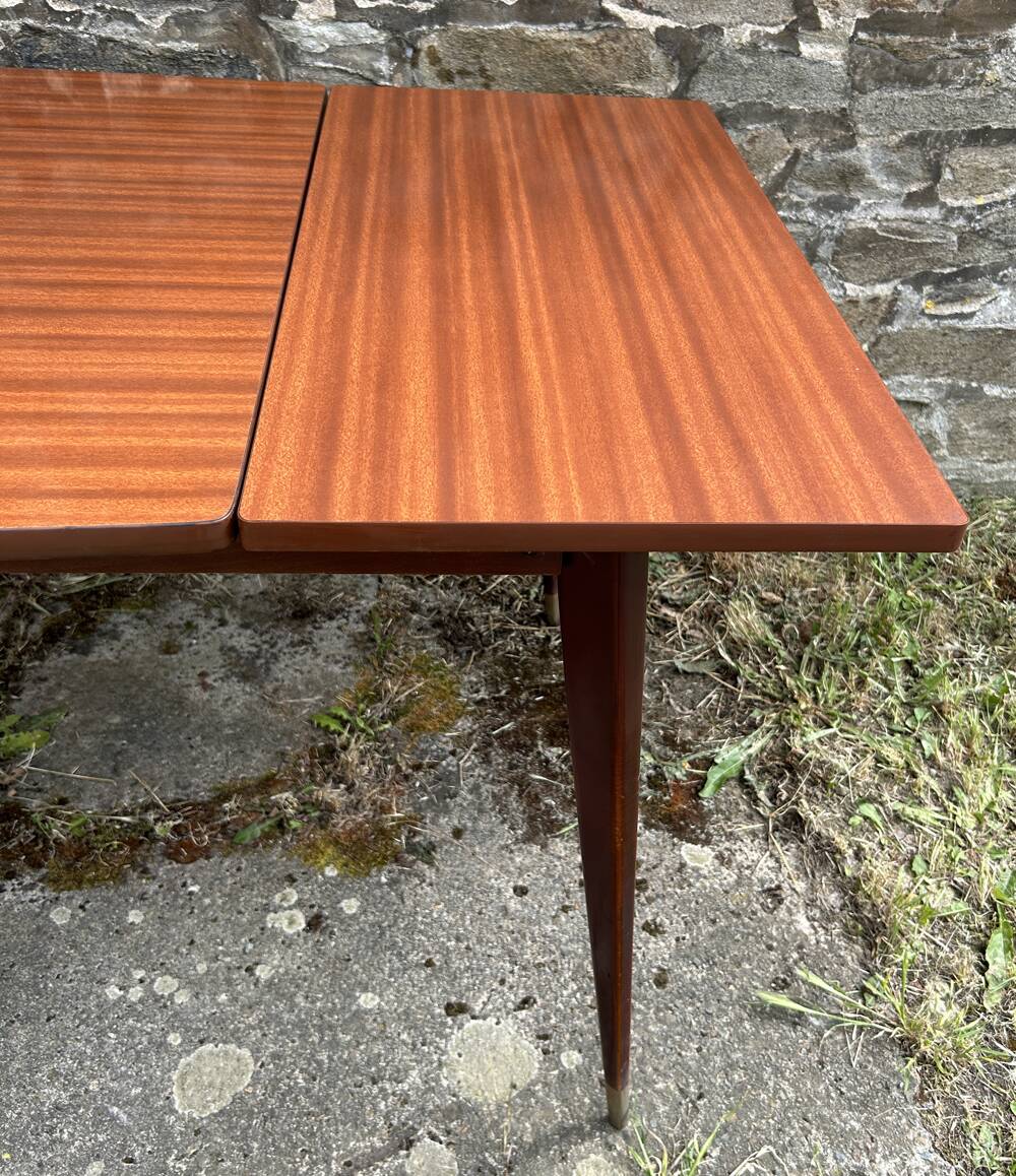 Table with tapered compass legs, extendable varnished wood, vintage 1950s