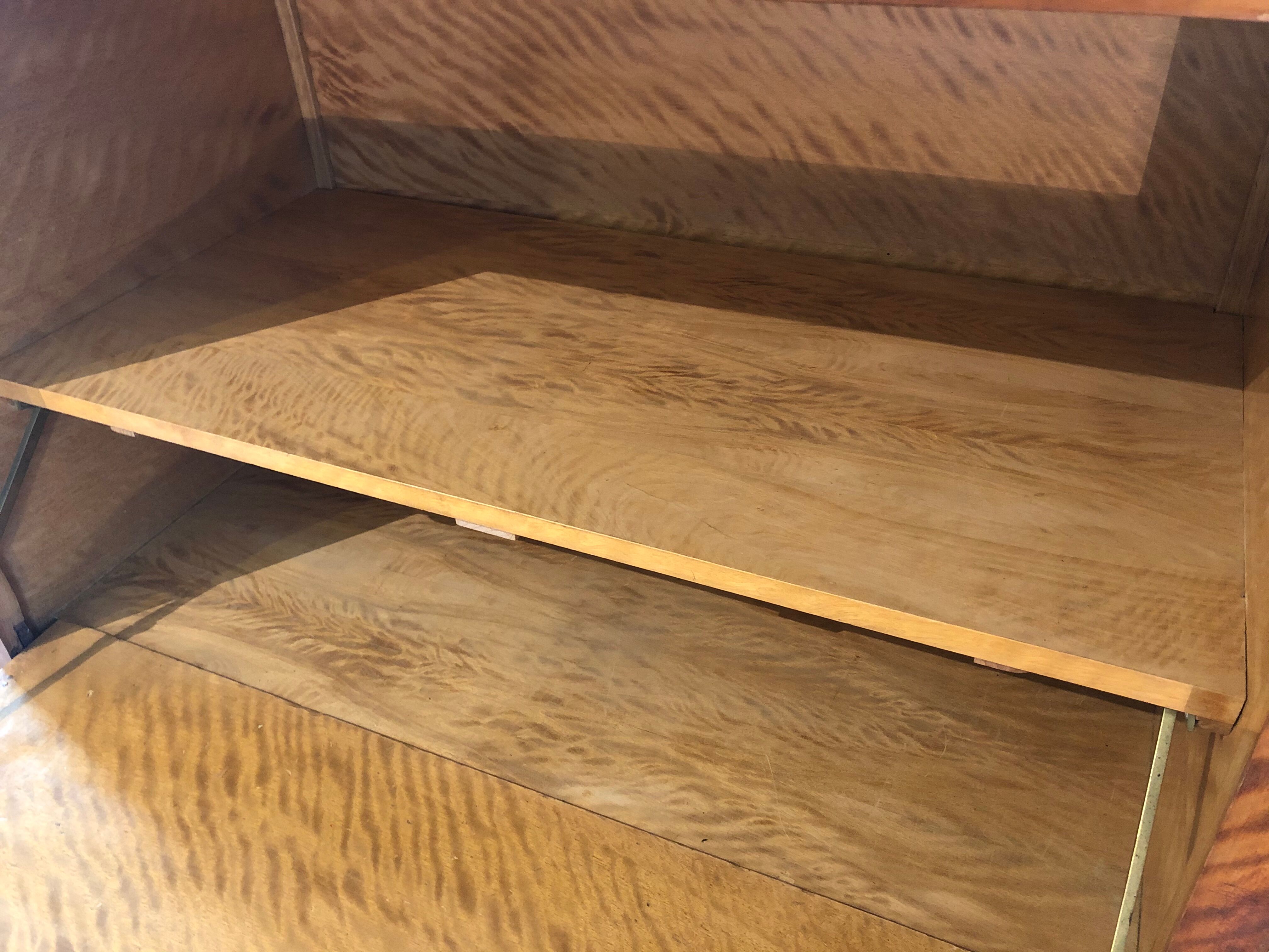 Storage unit art deco style in burled satinwood