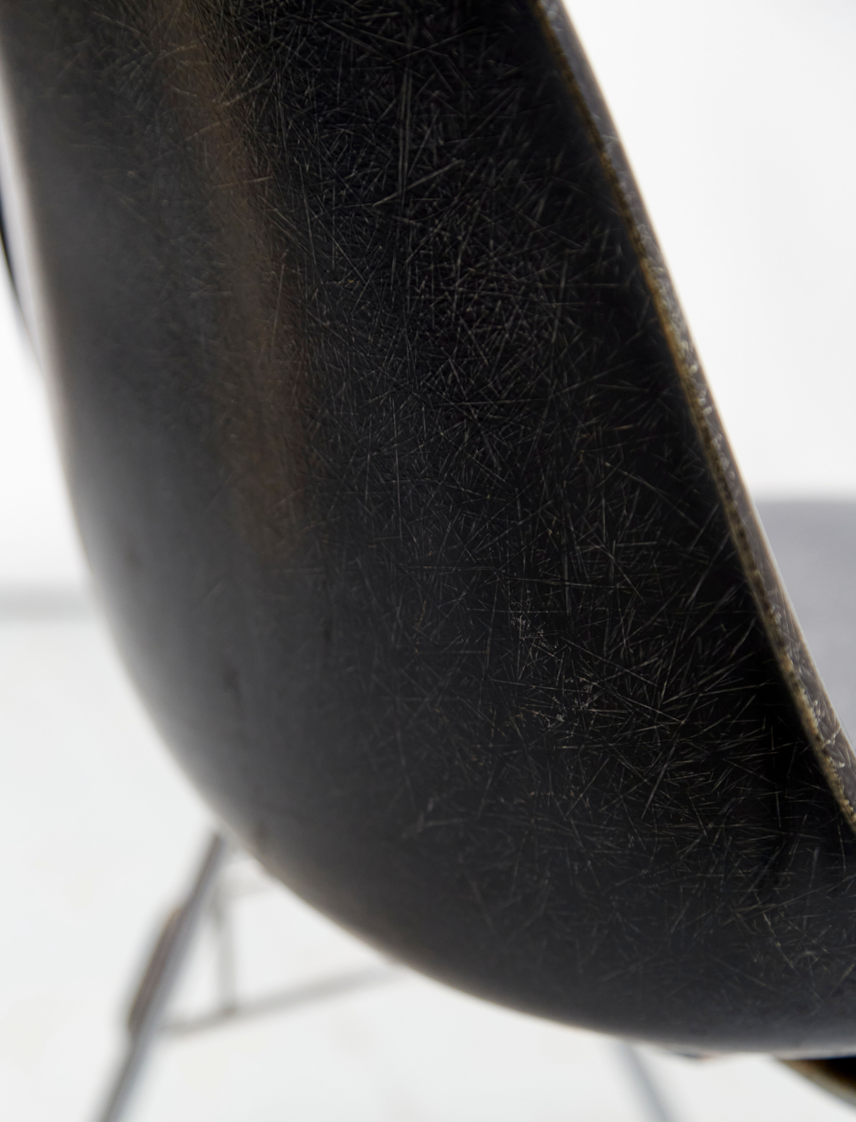 DSS chair by Charles & Ray Eames for Vitra/Herman Miller