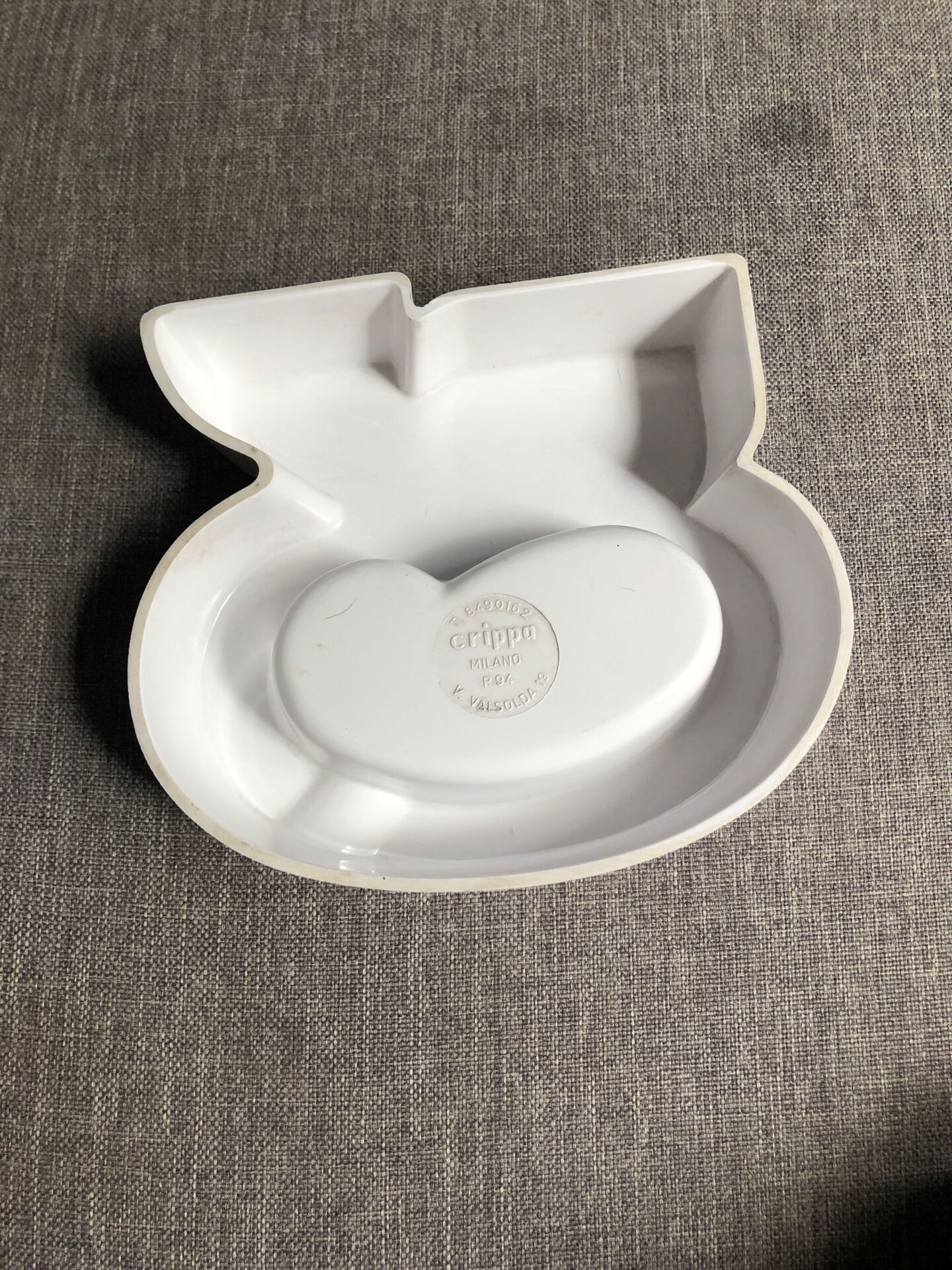 1970s Crippa white moulded plastic ashtray