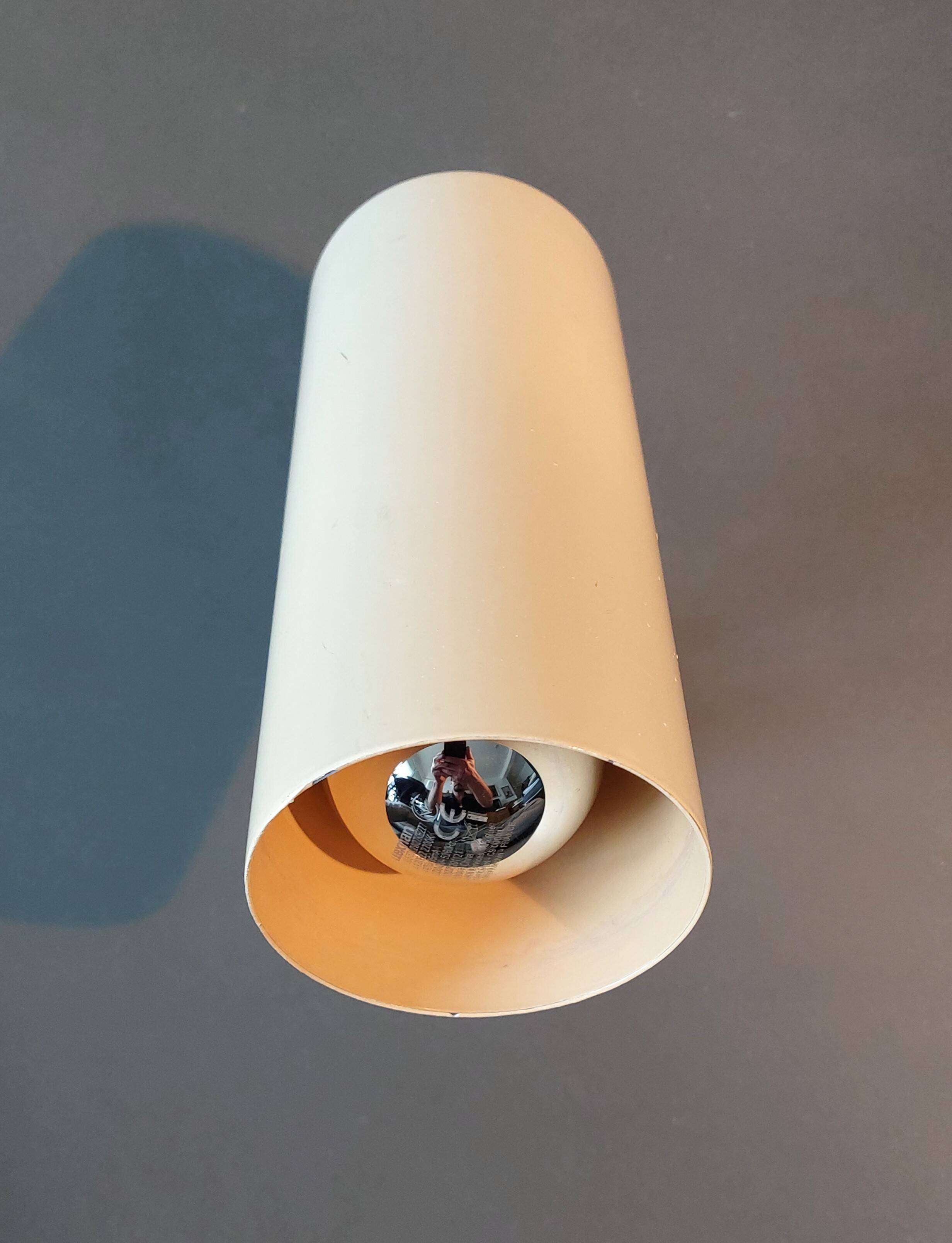 Modernist adjustable wall light 1960 beige lacquered.