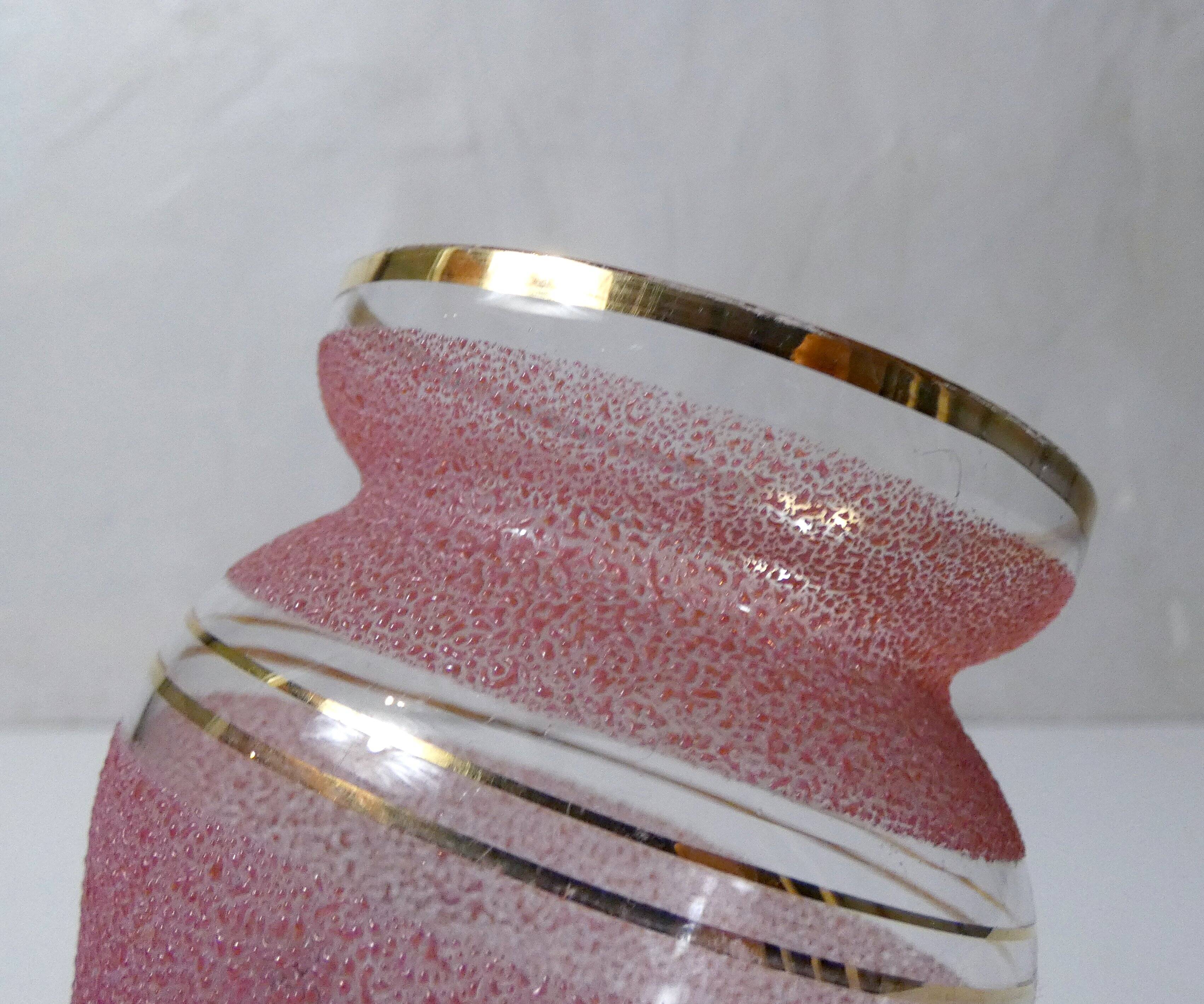 vase en verre granité rose et or Vintage