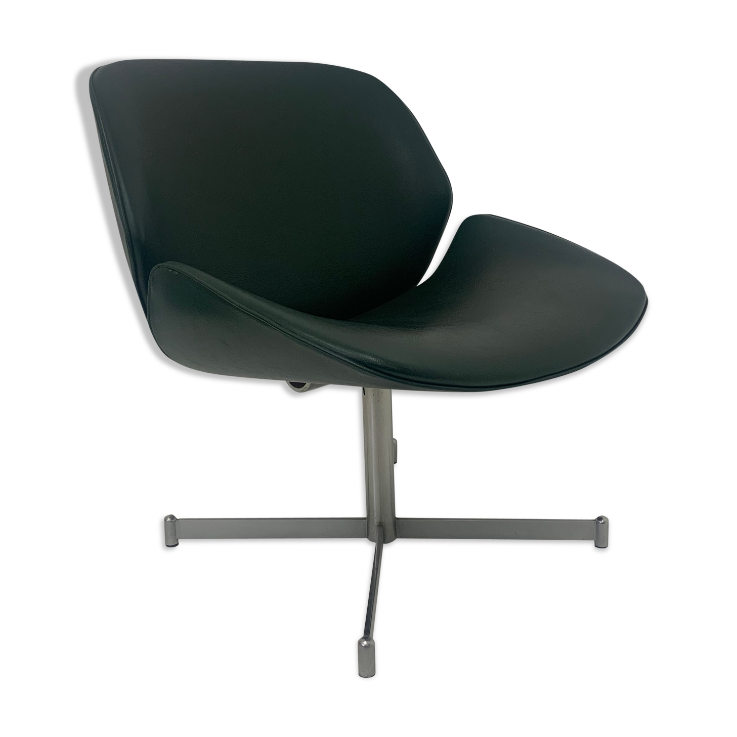 Exquisite armchair by Geoffrey Harcourt published by Artifort, 1960