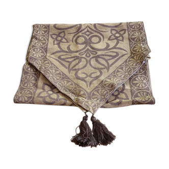 Table runner