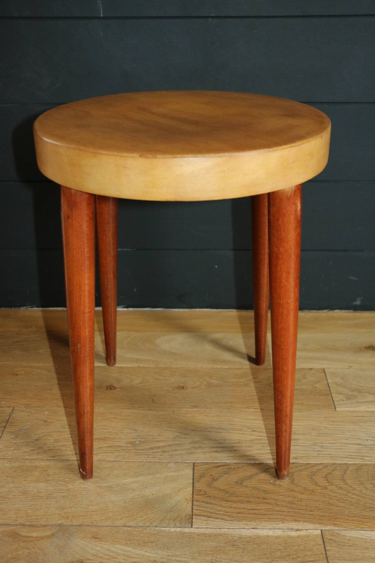 Baumann two-tone stool 462mm
