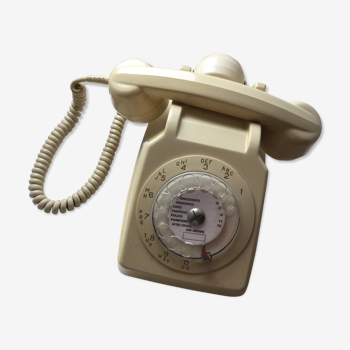 The cream 70s vintage phone