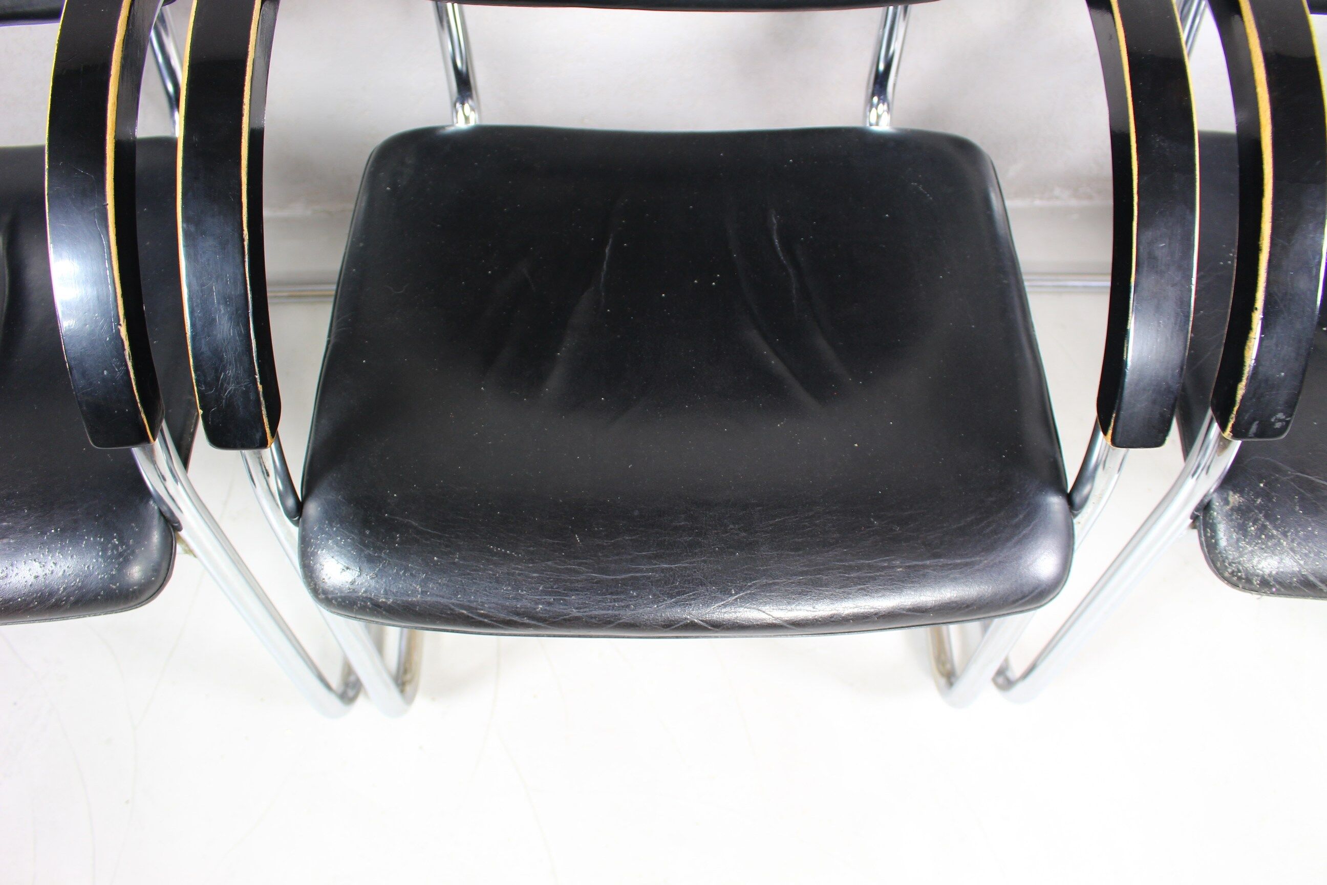 Set of 4 vintage tubular steel lounge chair