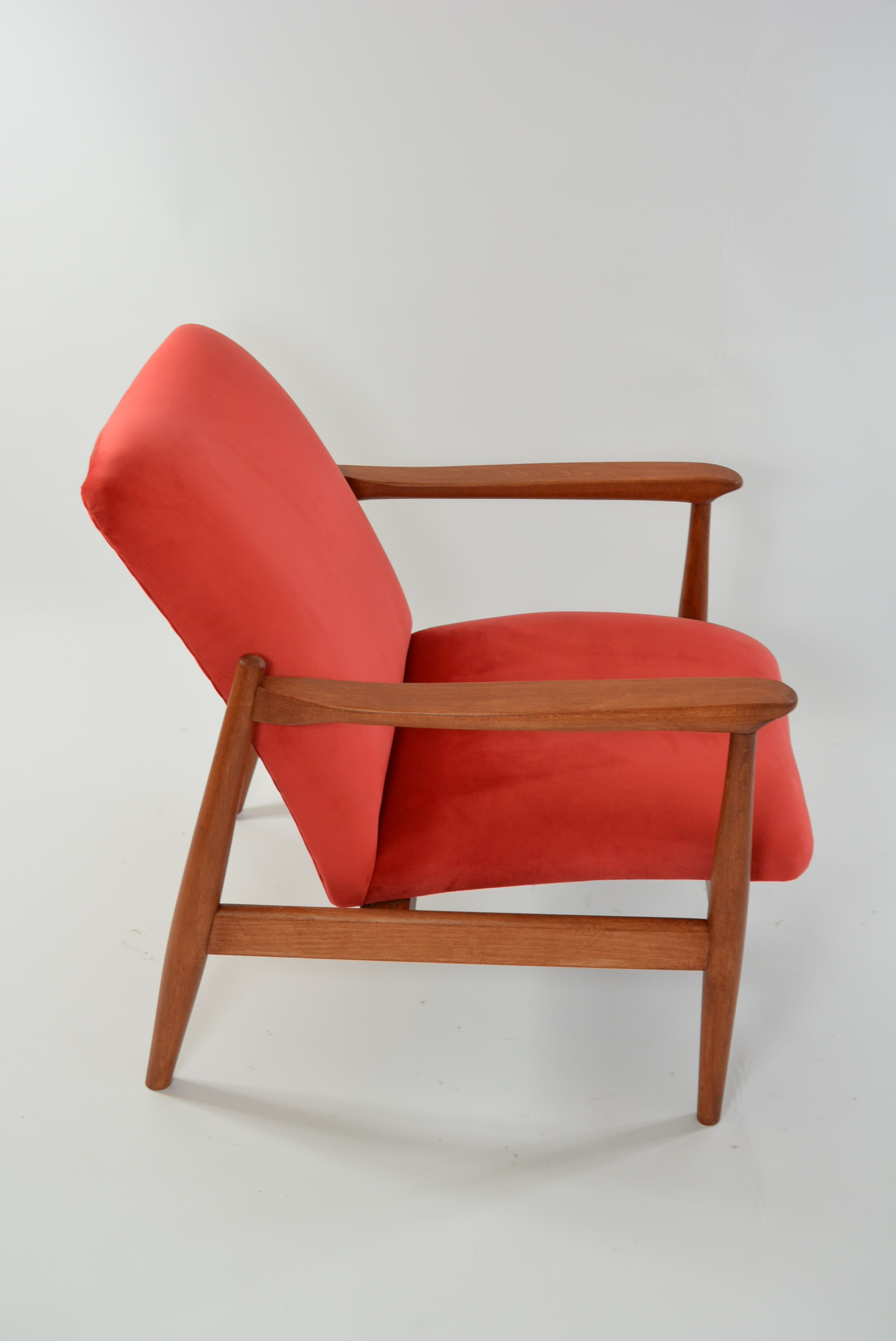 Wroclaw coral pink armchair
