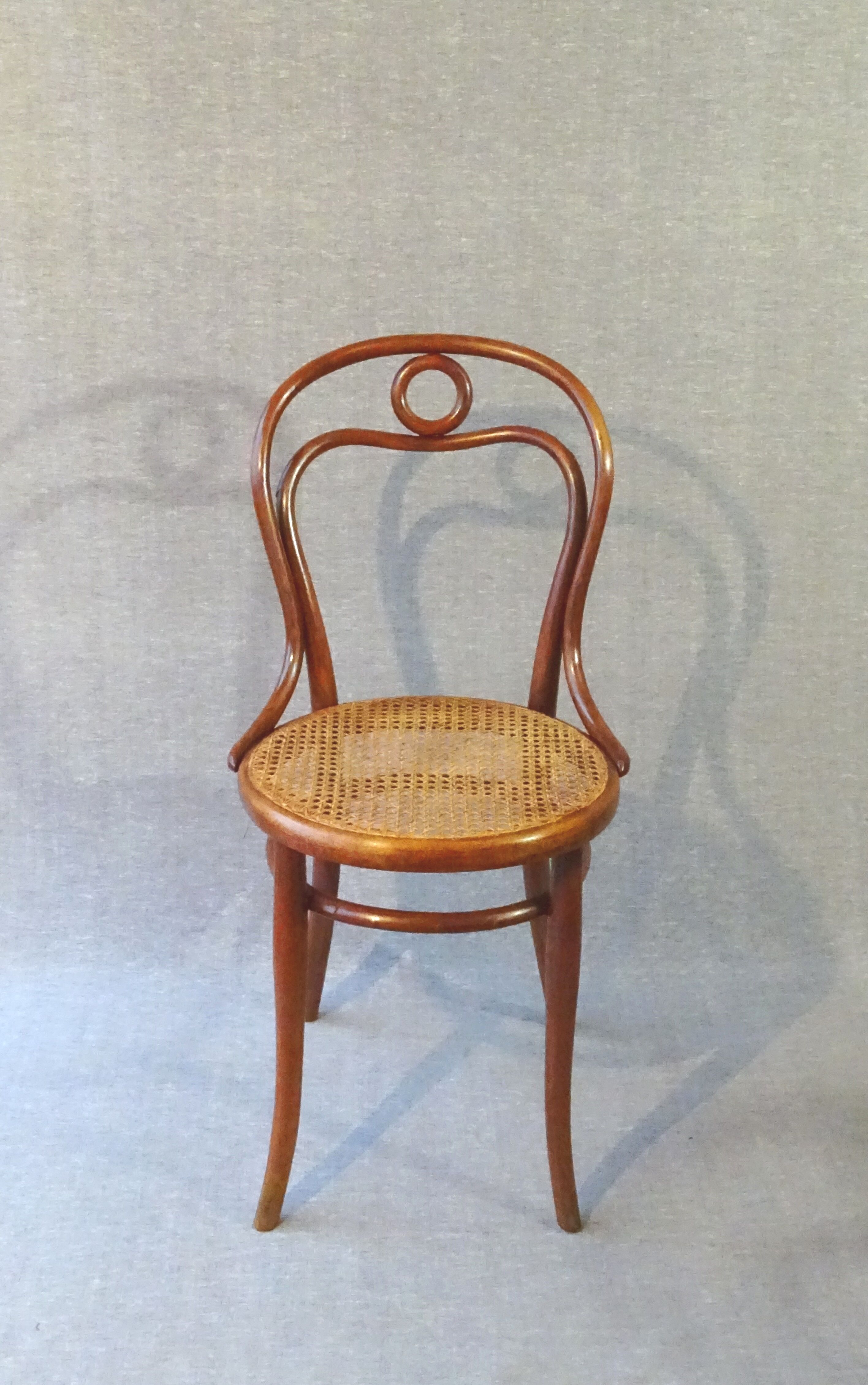 Set of 4 chairs THONET N°31, circa 1880, new cannages