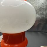 Lampe a poser space age verre opalescent