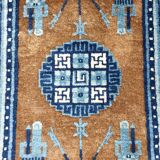Tapis chinois ancien fait à la main