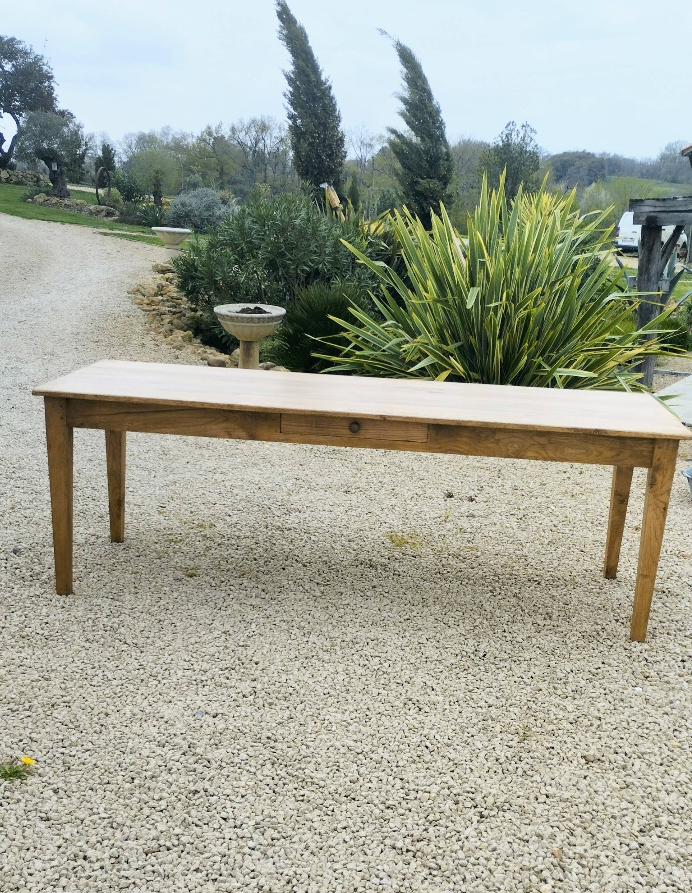 Solid oak farmhouse table 220cm x 75cm