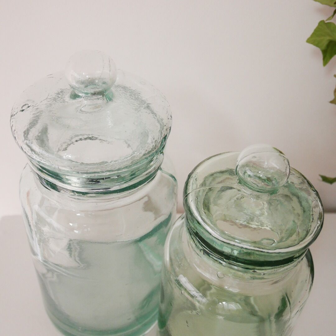 Lot of 2 glass jars