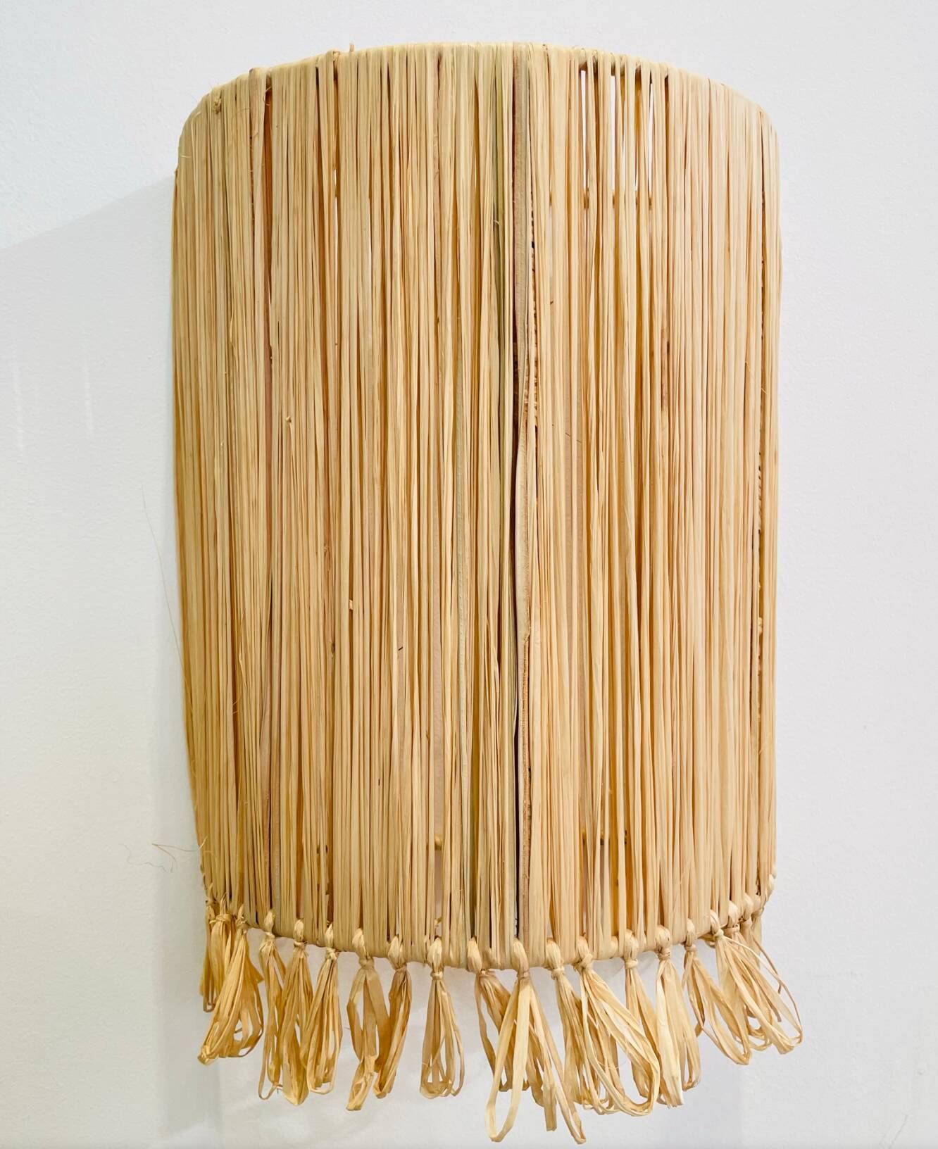 Raffia wall lamp