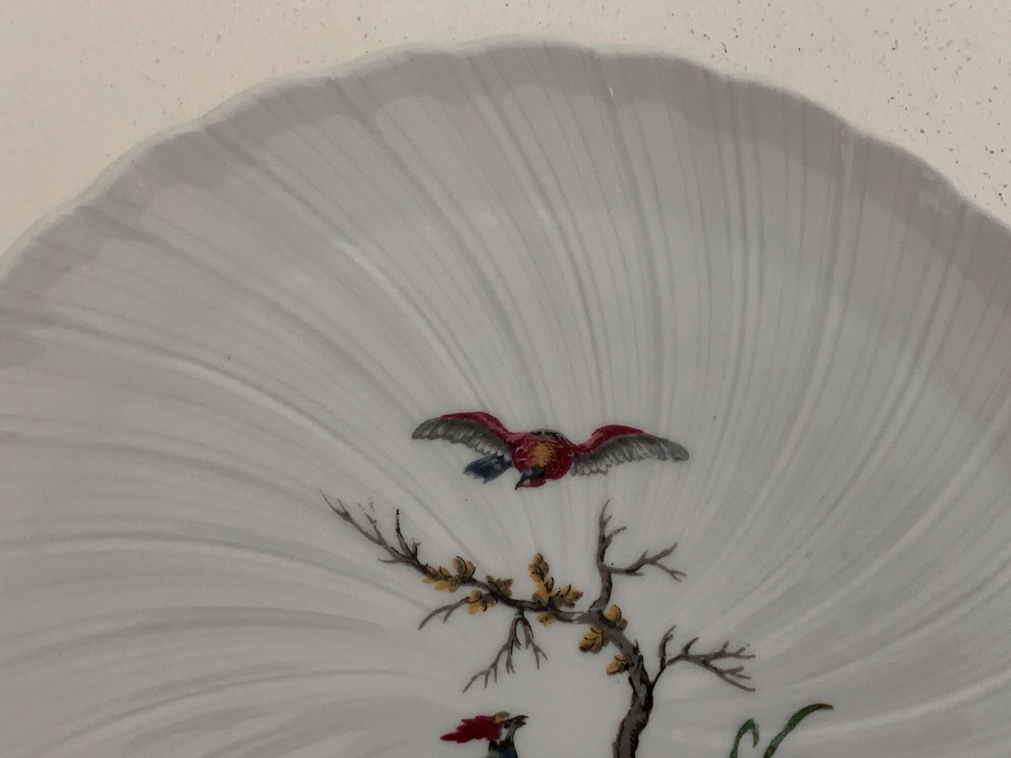 8 Bernardaud and Co. dessert plates signed Elbé, Limoges porcelain, decorated with birds