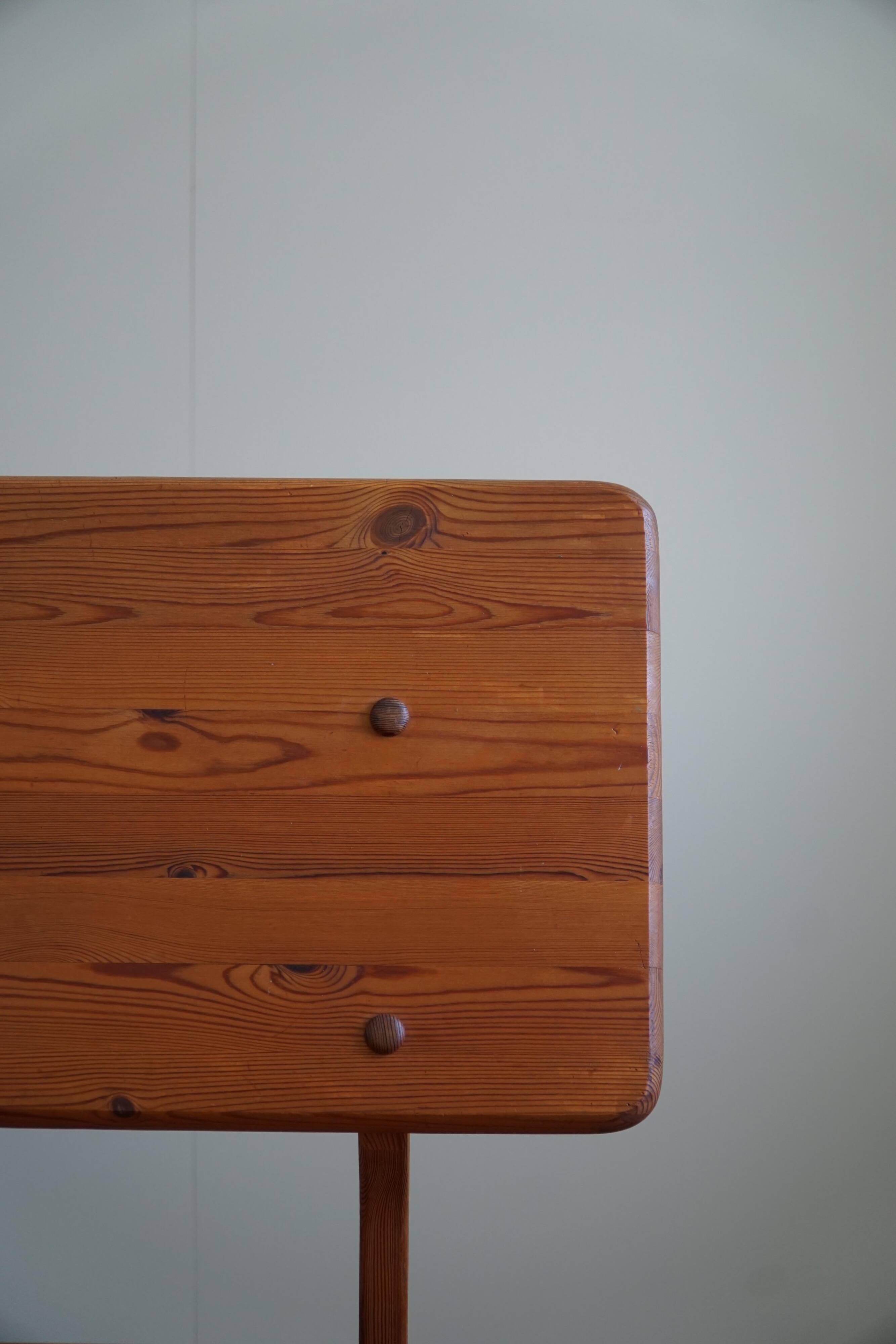 Modern Mid-Century Pine Bench, Made by a Swedish Cabinetmaker in the 1970s