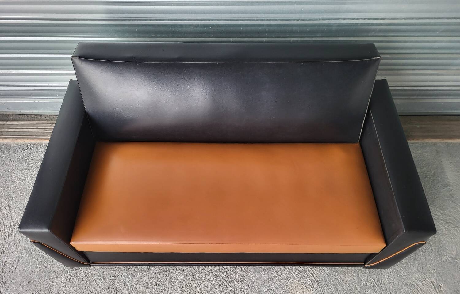 Authentic Vintage sofa bed sofa bed bench in very good condition