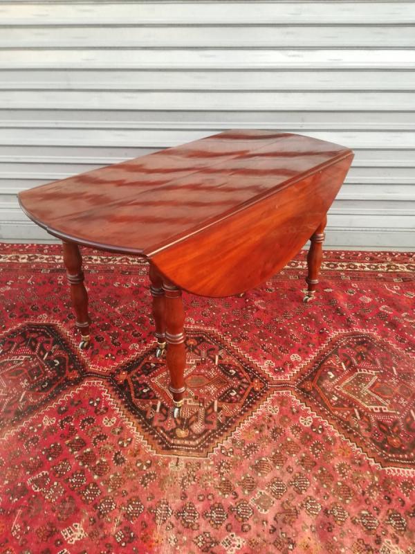 6-foot table in mahogany from the Louis Philippe period