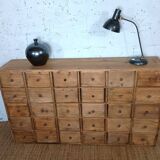 Meuble de métier industriel ou d'apothicaire avec 30 tiroirs bois vintage