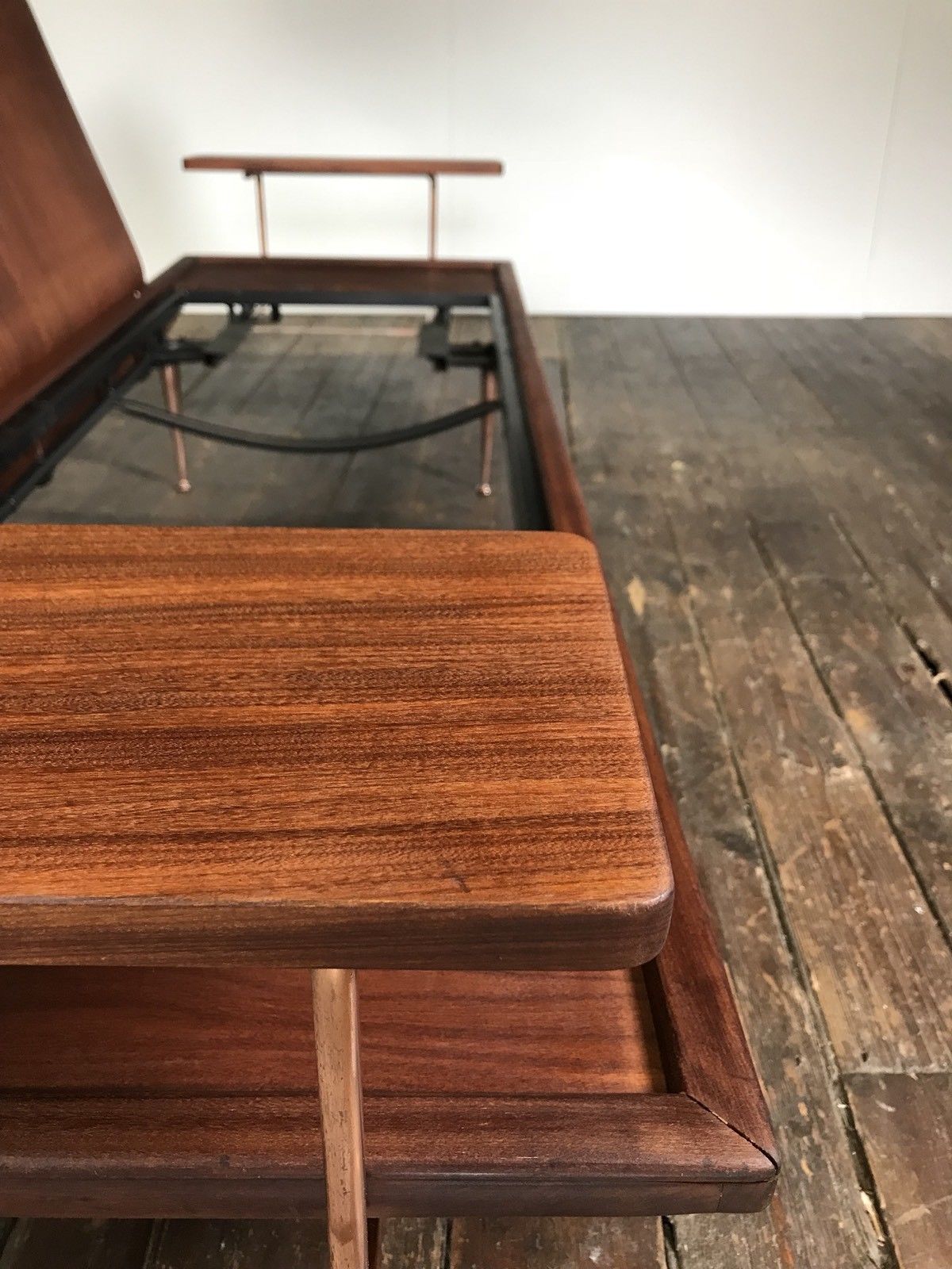 Sofa Walnut copper Wentworth Toothill years 50/60