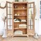 Armoire vitrée parisienne