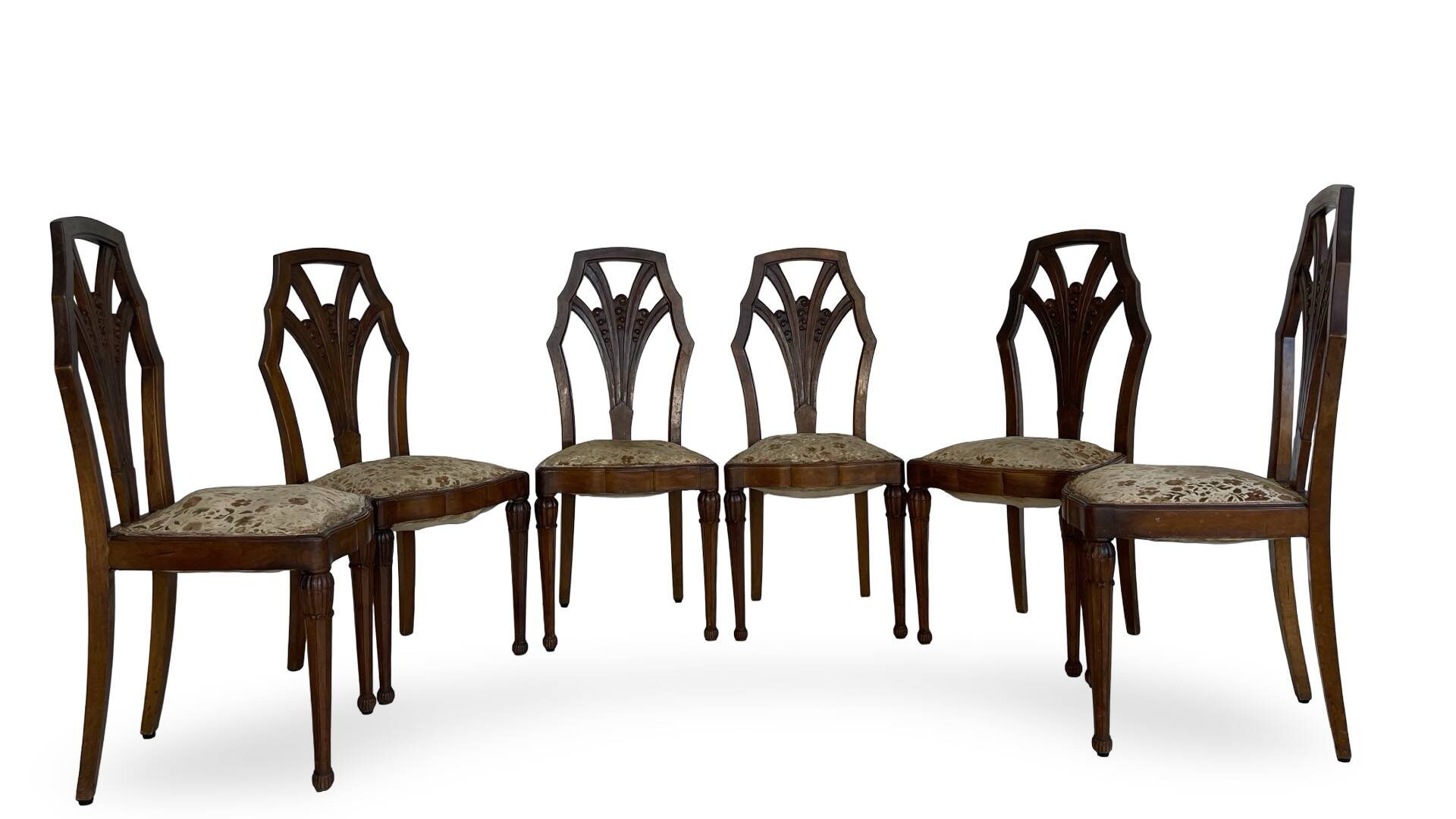 Ensemble de 6 chaises de salle à manger en noyer sculpté Art Déco, années 1920/1930