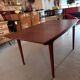 Table scandinave
