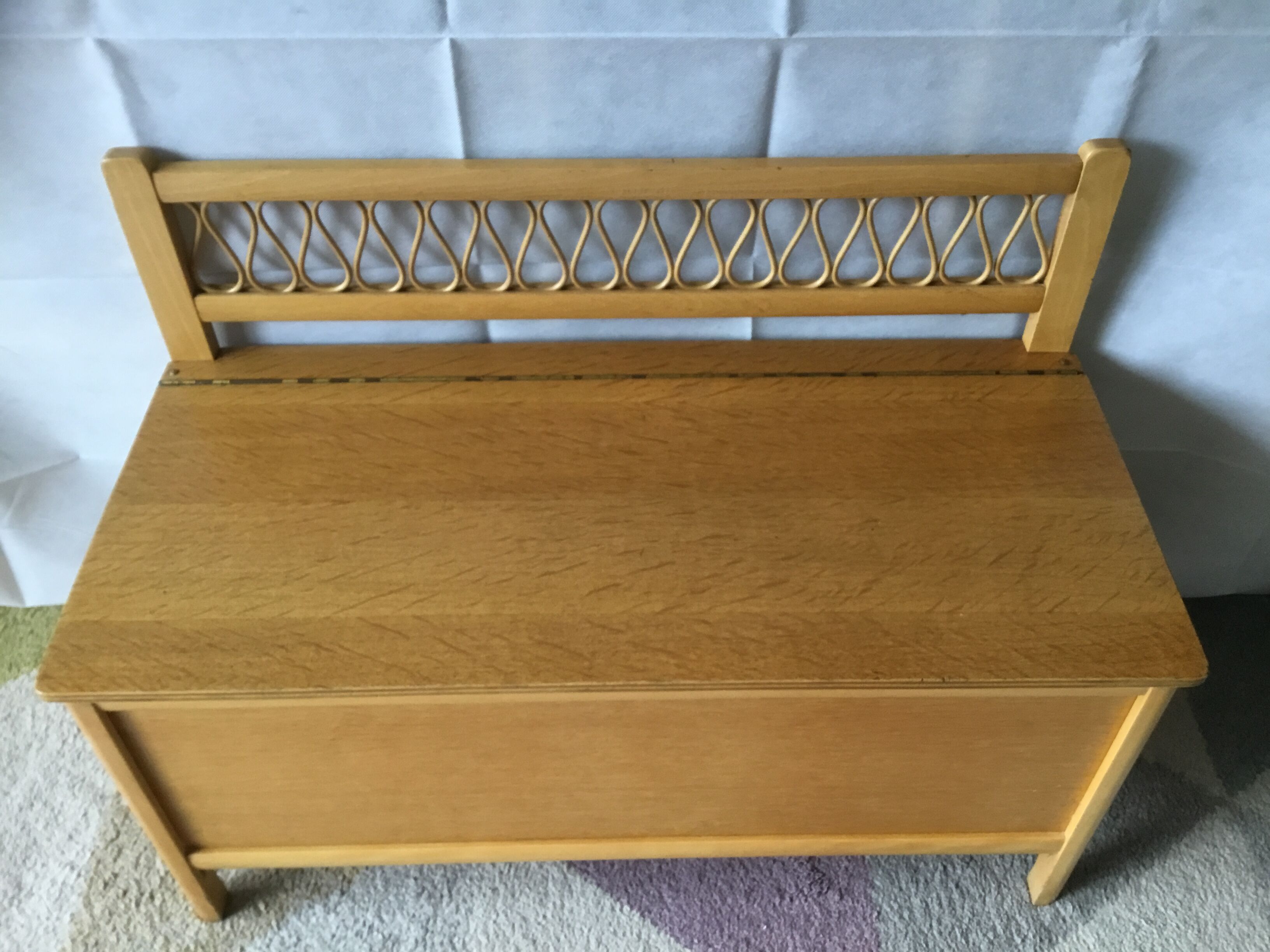 bench chest toy in oak  50/60
