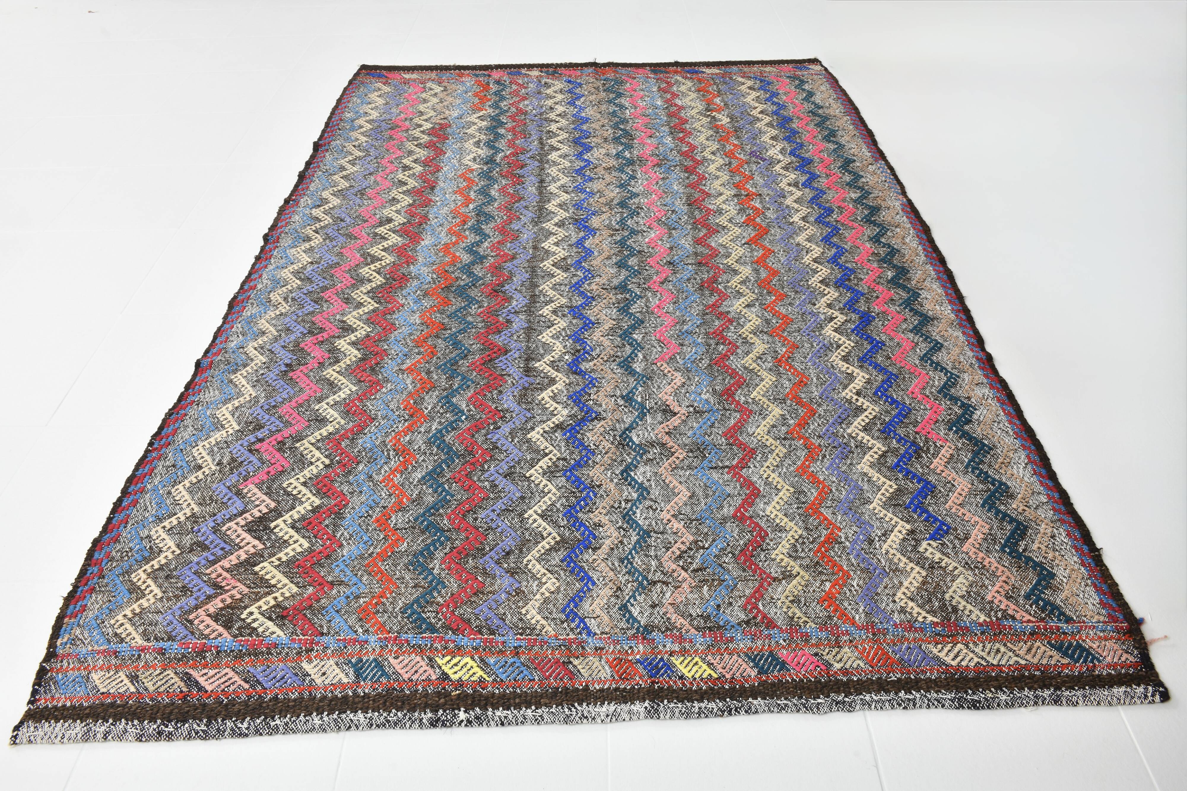 6x9 Red Blue Tribal Vintage Kilim Rug, 184x274Cm