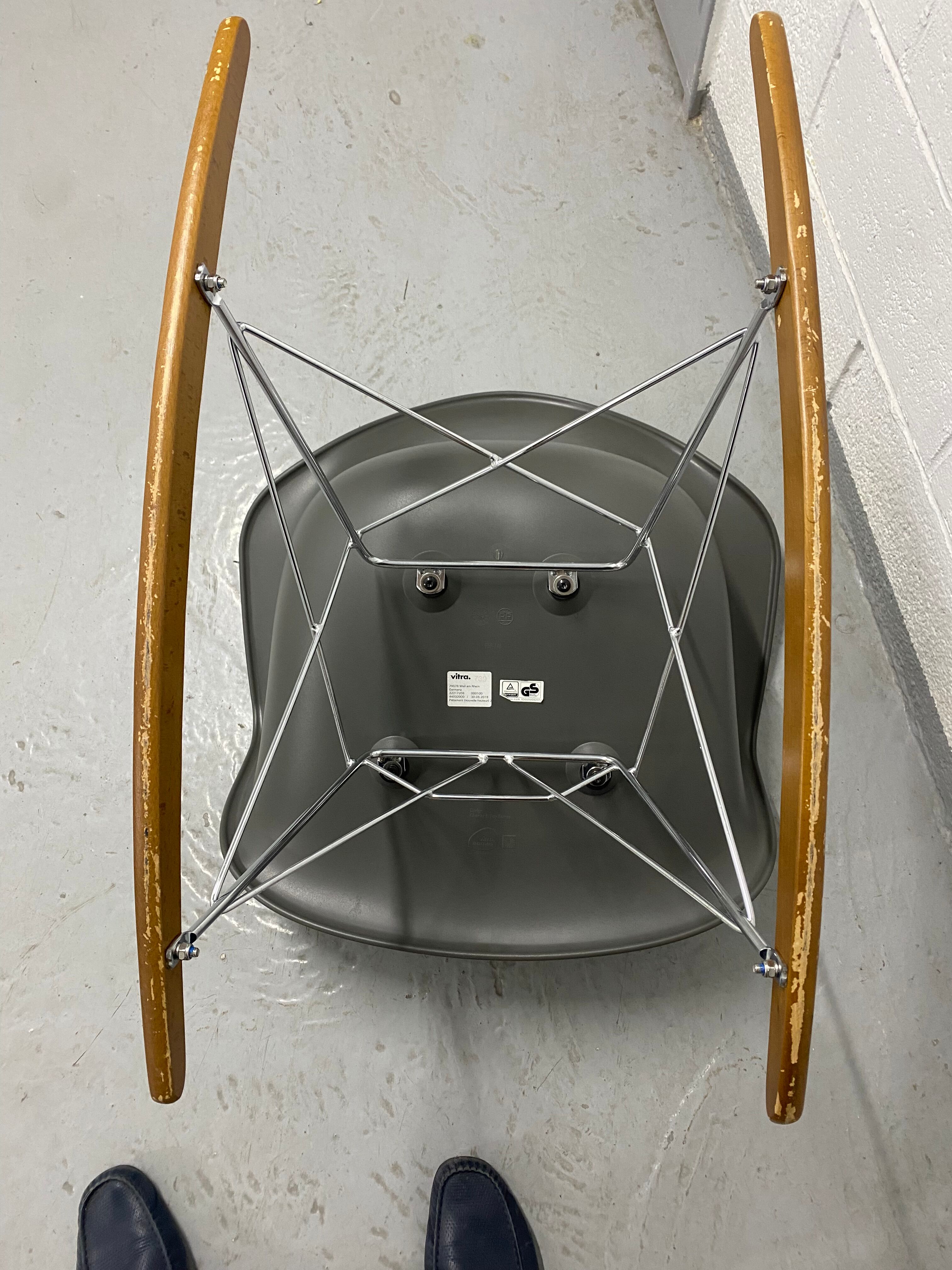 Fauteuil RAR de Charles et Ray Eames édition Vitra