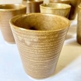 Ensemble de 9 gobelets en grès Digoin