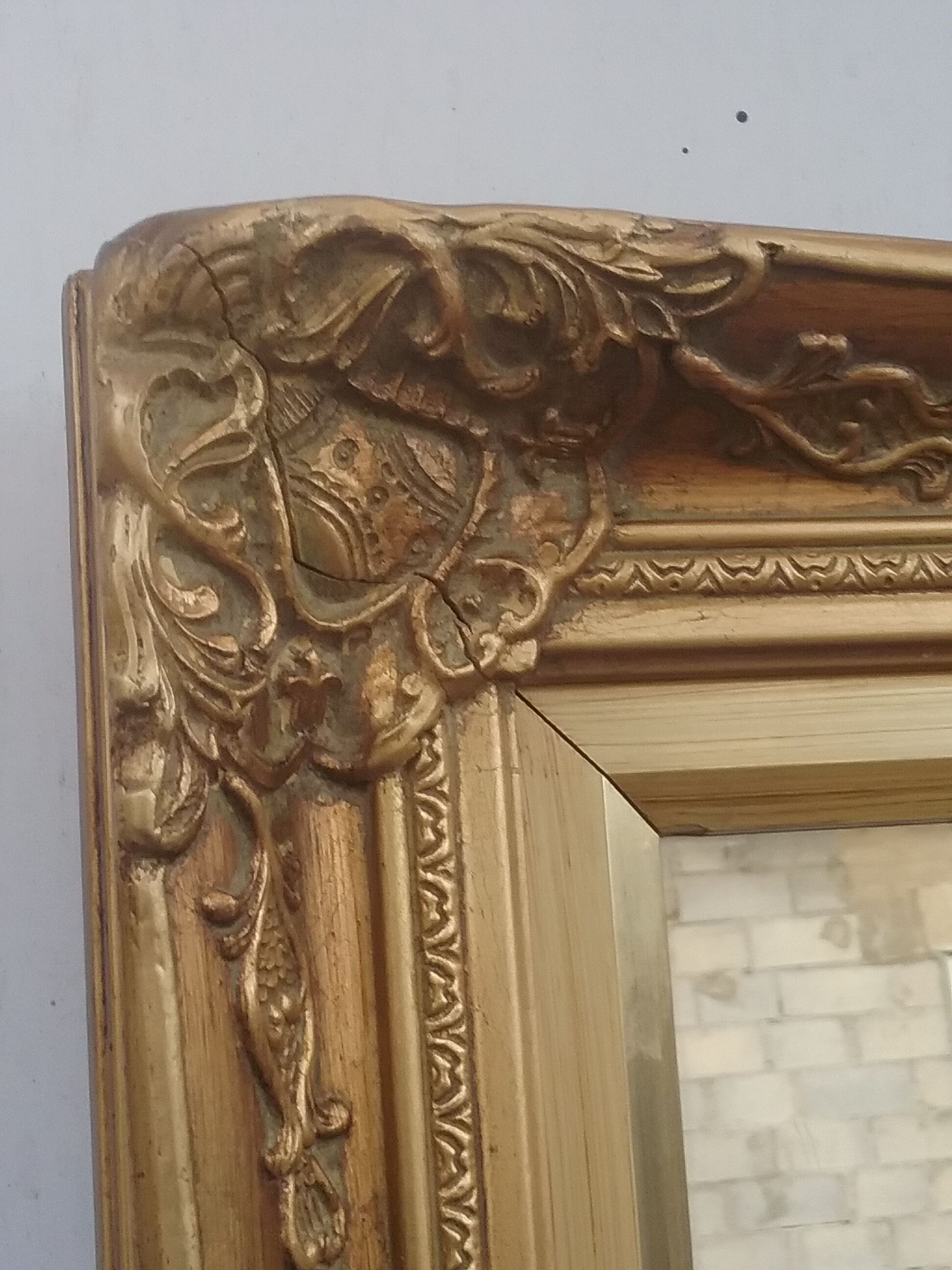 Golden mirror