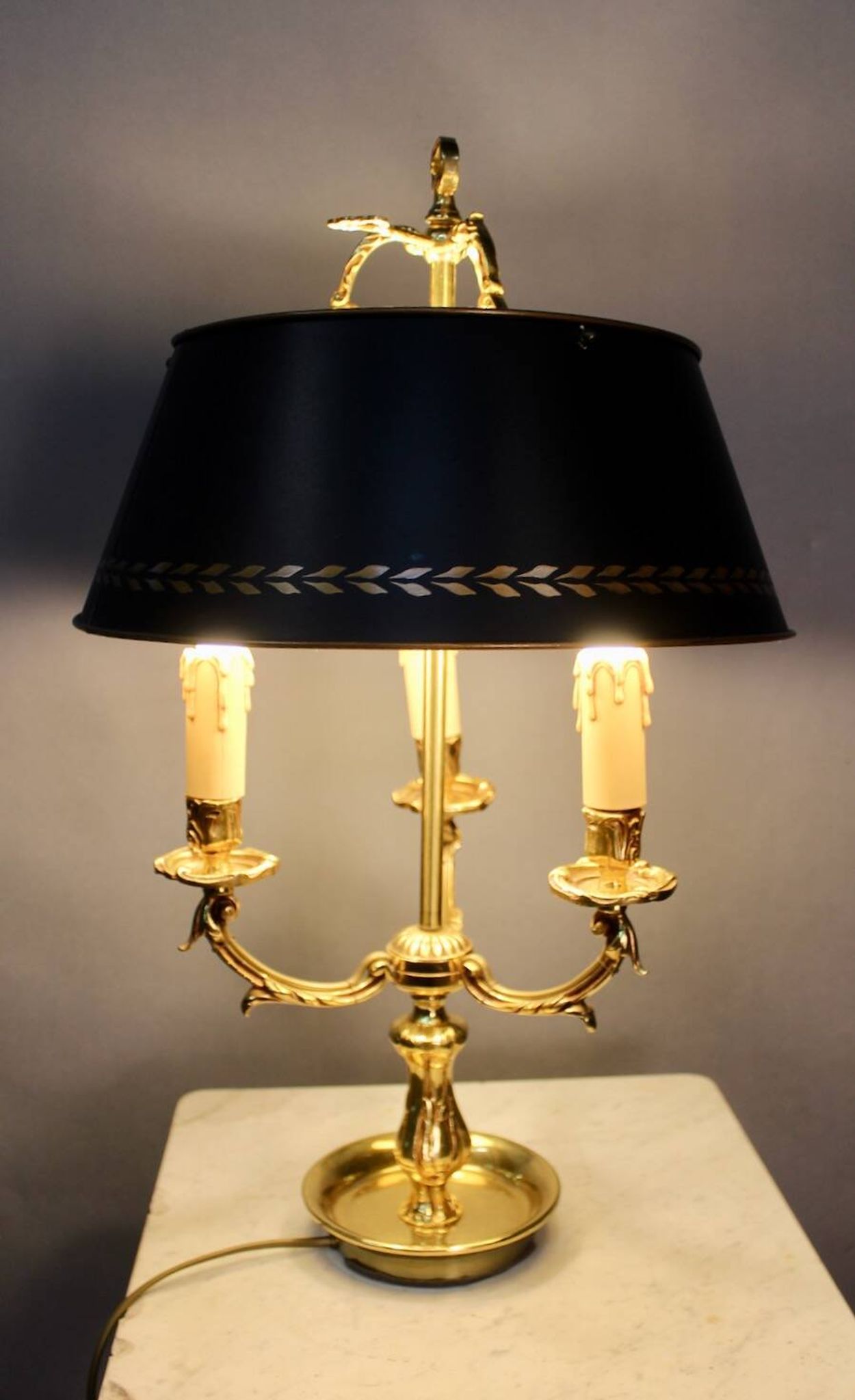 Empire style lamp with three lights