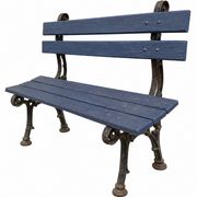 Ancien banc de jardin en fonte et bois repeint