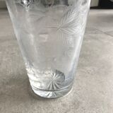 Vase en cristal ciselé avec cerclage en métal argenté