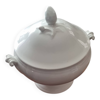 Beautiful antique soup tureen