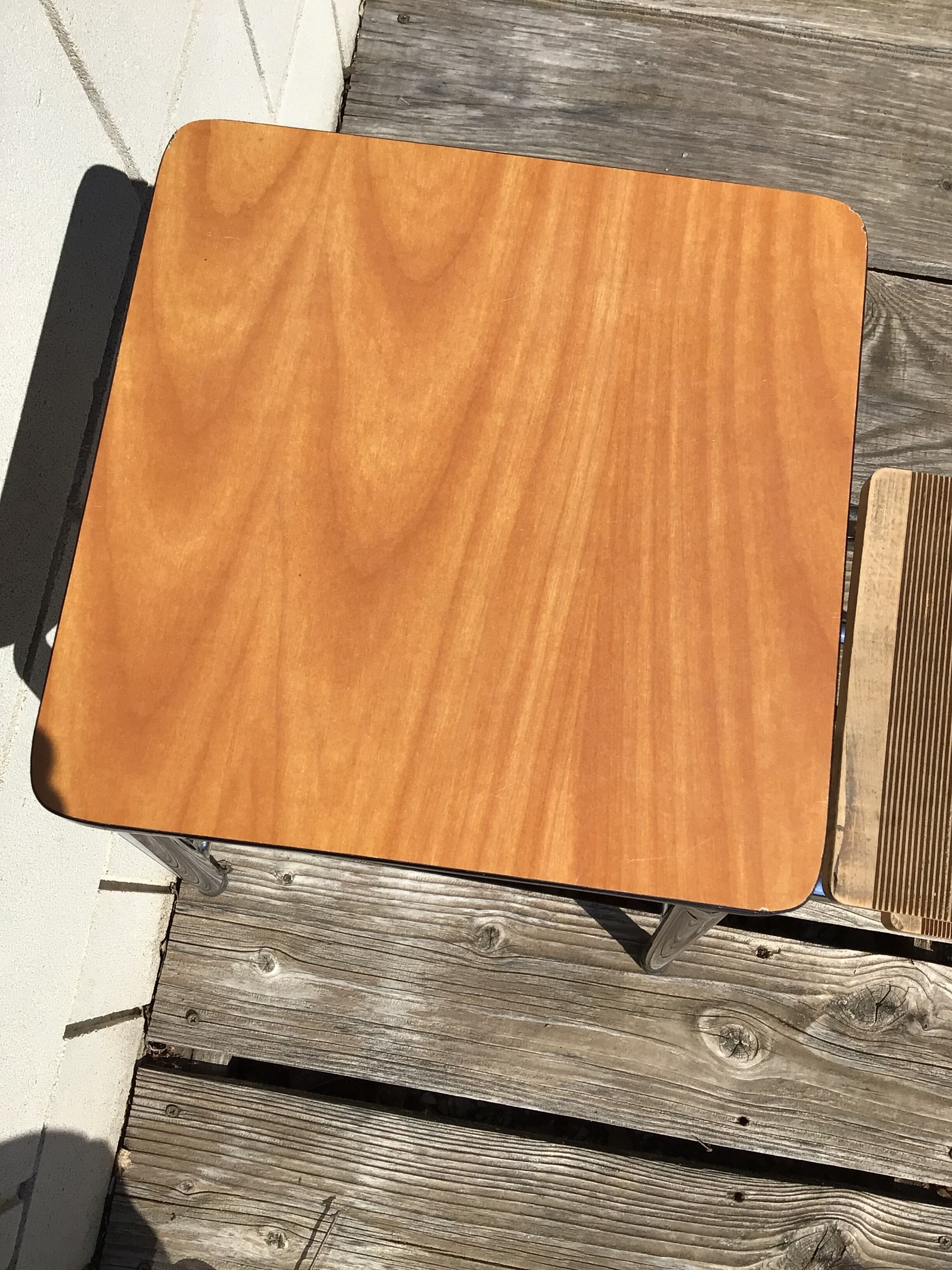 Tabouret escabeau formica roux marches bois