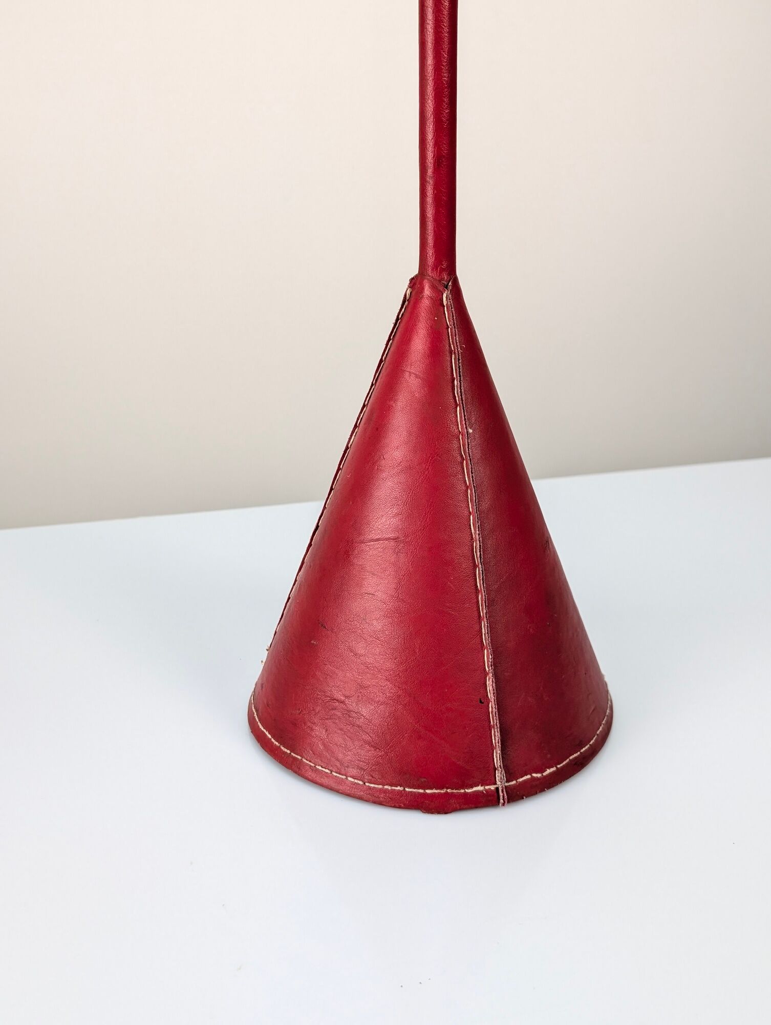 Jacques Adnet floor lamp in red leather, mid-century modern, France, 1960s