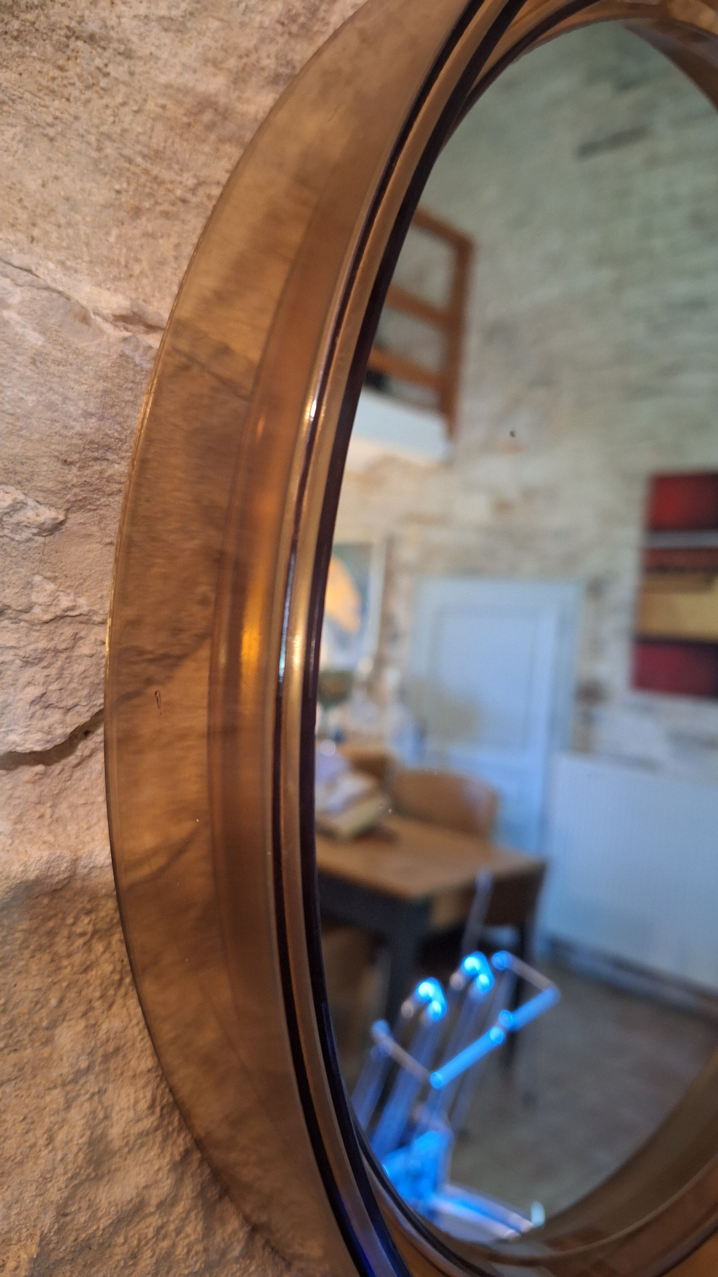 Gilac Mirror