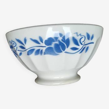 Large vintage fluted bowl with blue flower pattern