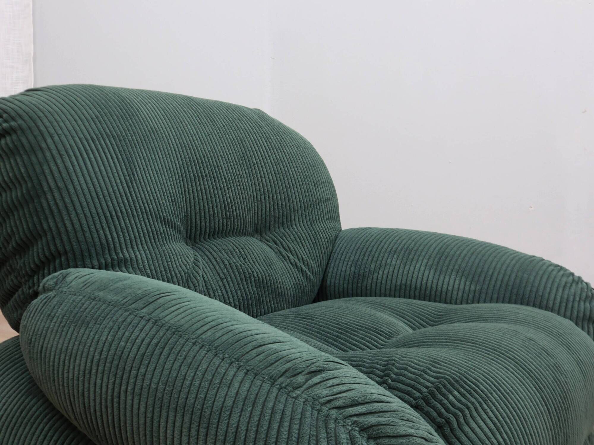Pair of vintage armchairs by Adriano Piazzesi, Okay Collection 1970