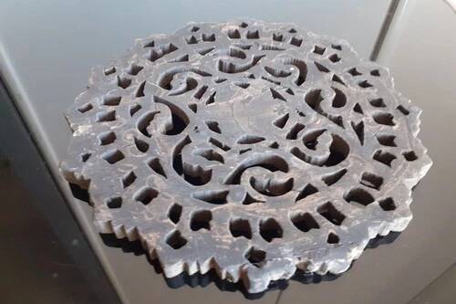 Antique wall panel 30 cm in carved wood / Origin Thailand