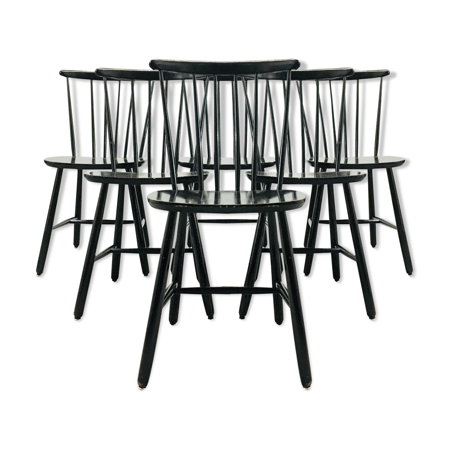A set of 6 chairs