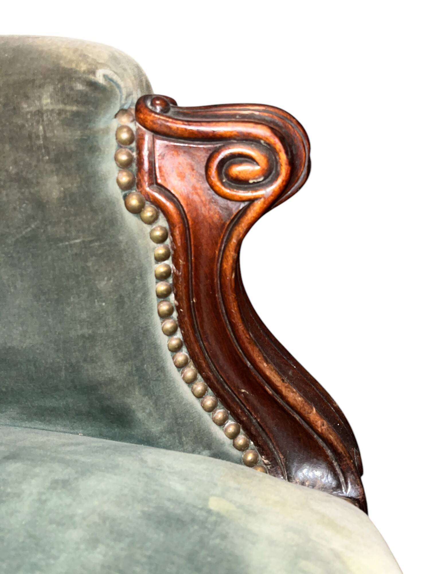 Mahogany and velvet Napoleon III shepherdess, late 19th century