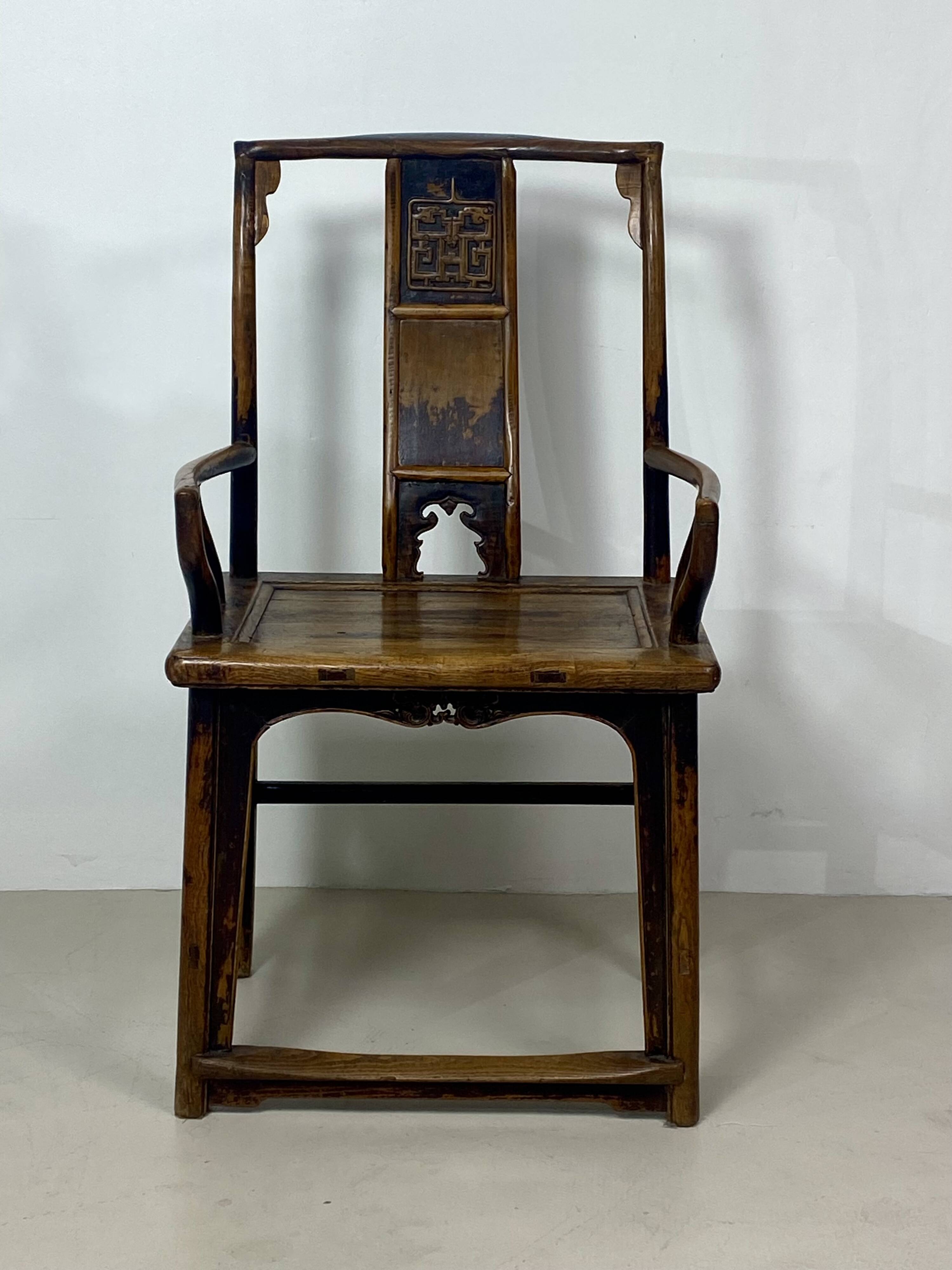 Bonnet de Lettré model chairs in elm, Chinese design, 1900