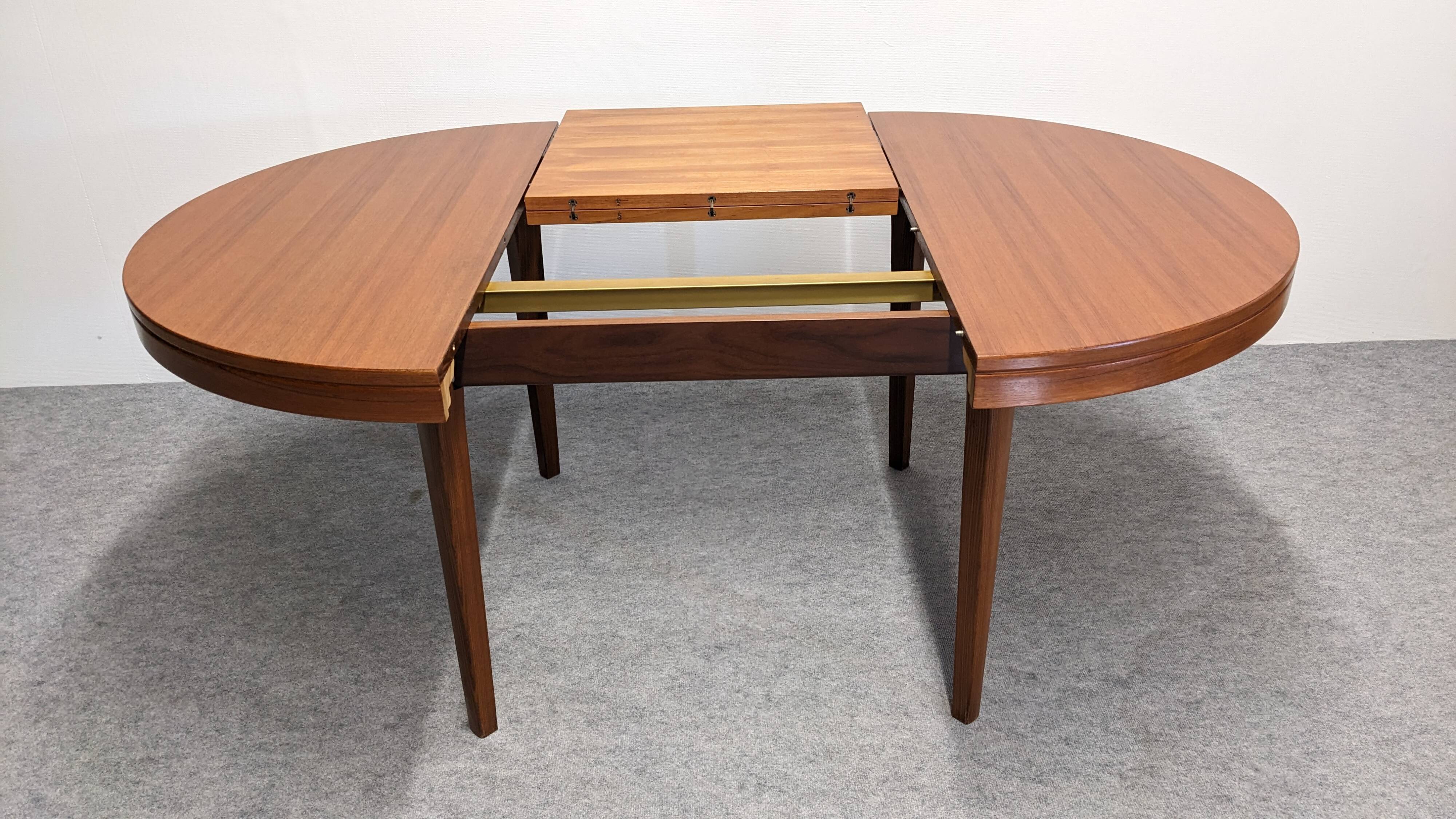 Table ronde extensible scandinave en teck années 60/70