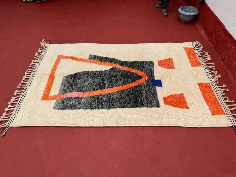 Handmade Moroccan Berber rug 250cm x 150cm