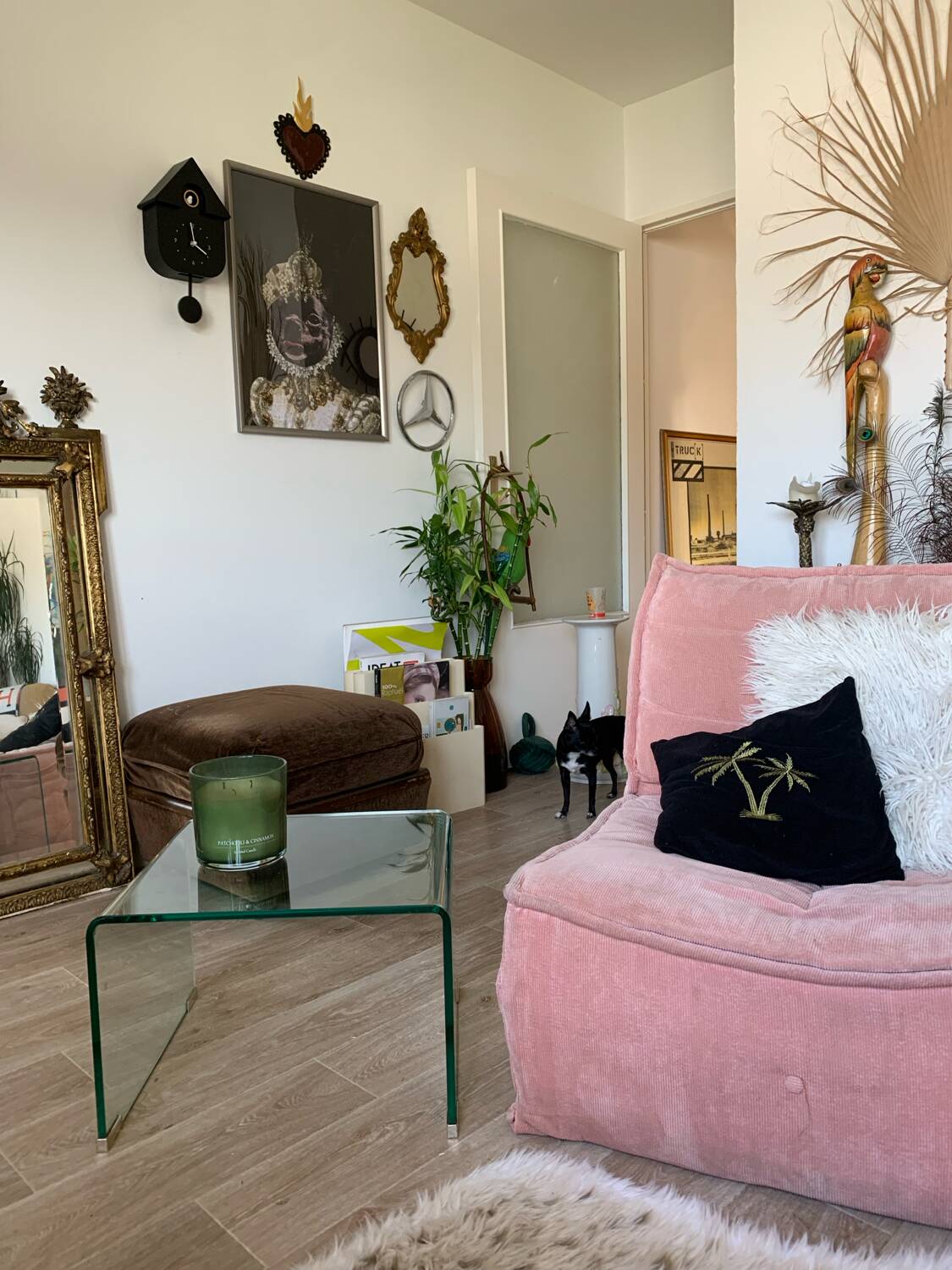 Curved glass coffee table