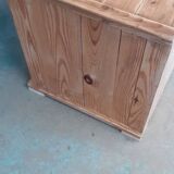 Cabinet with drawers
