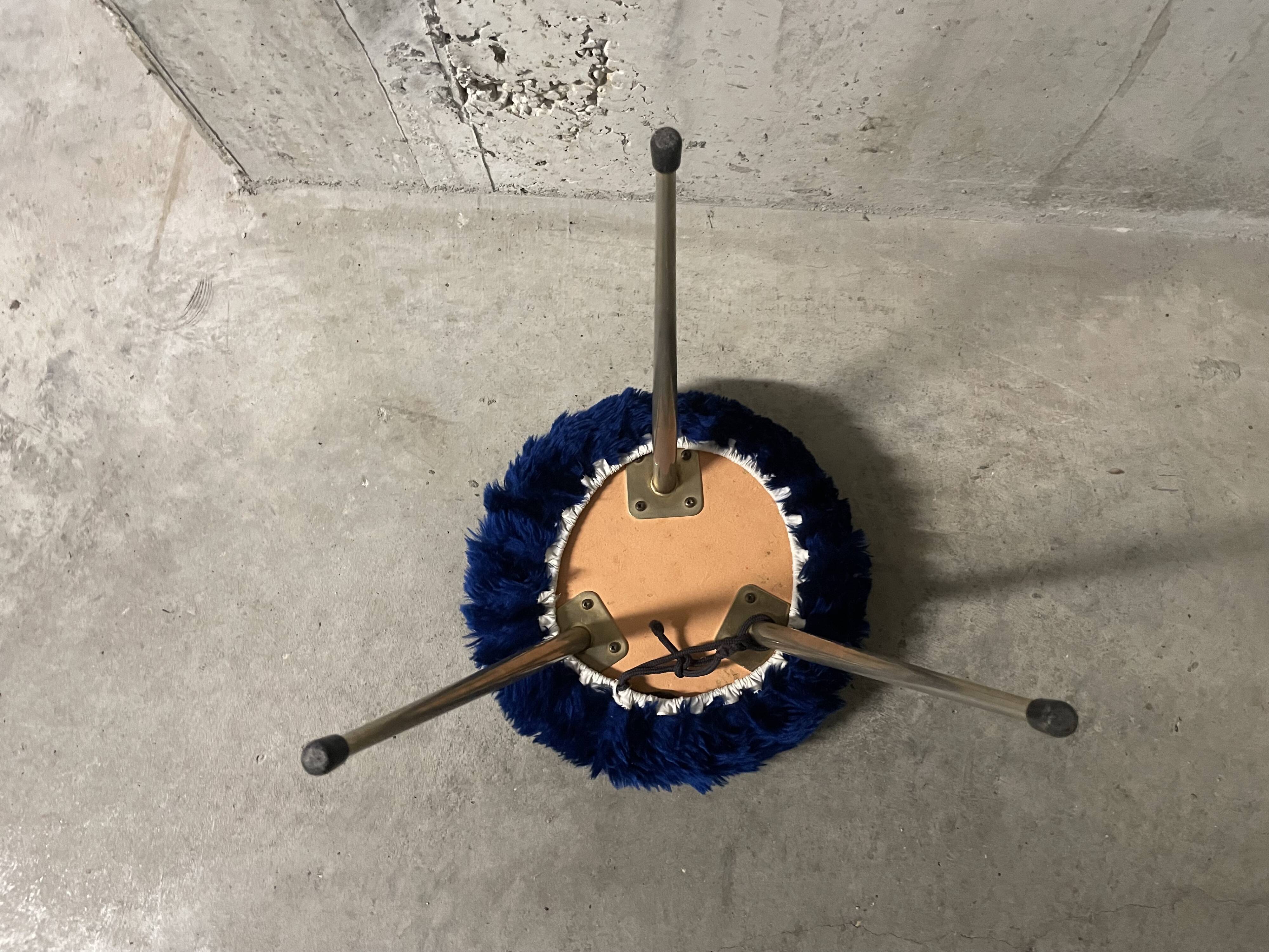 1970s tripod stool